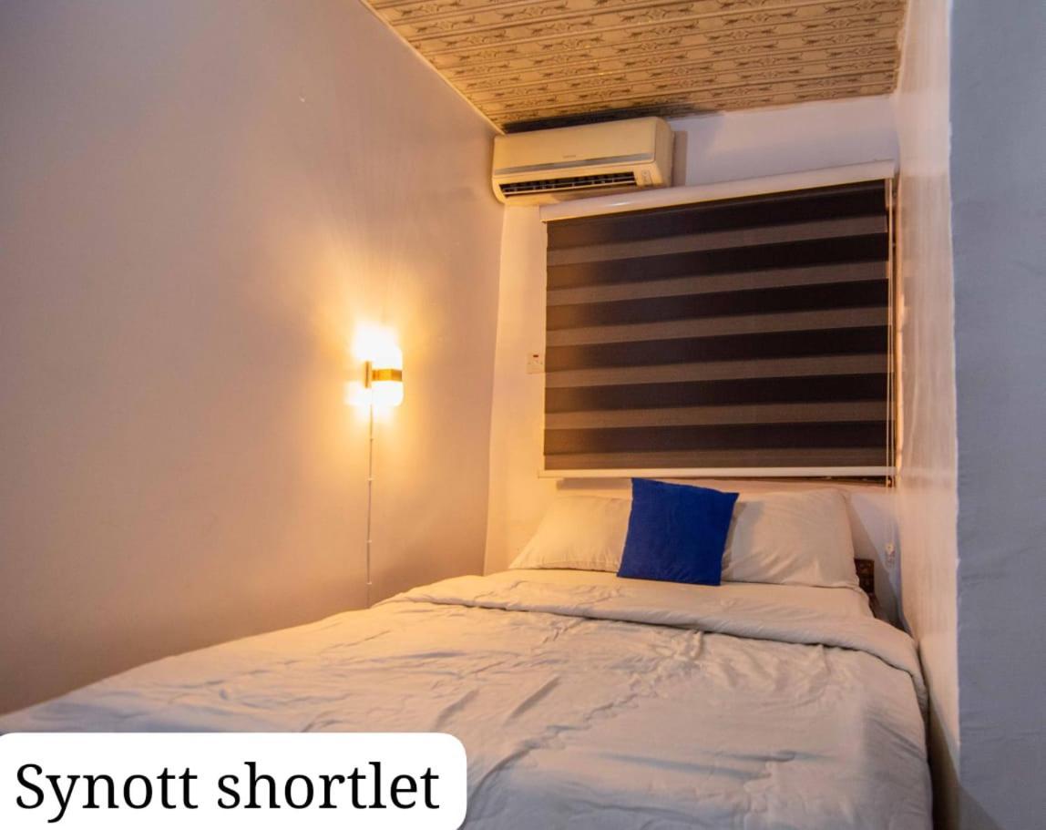 Synott Apartment Ikeja Exterior foto